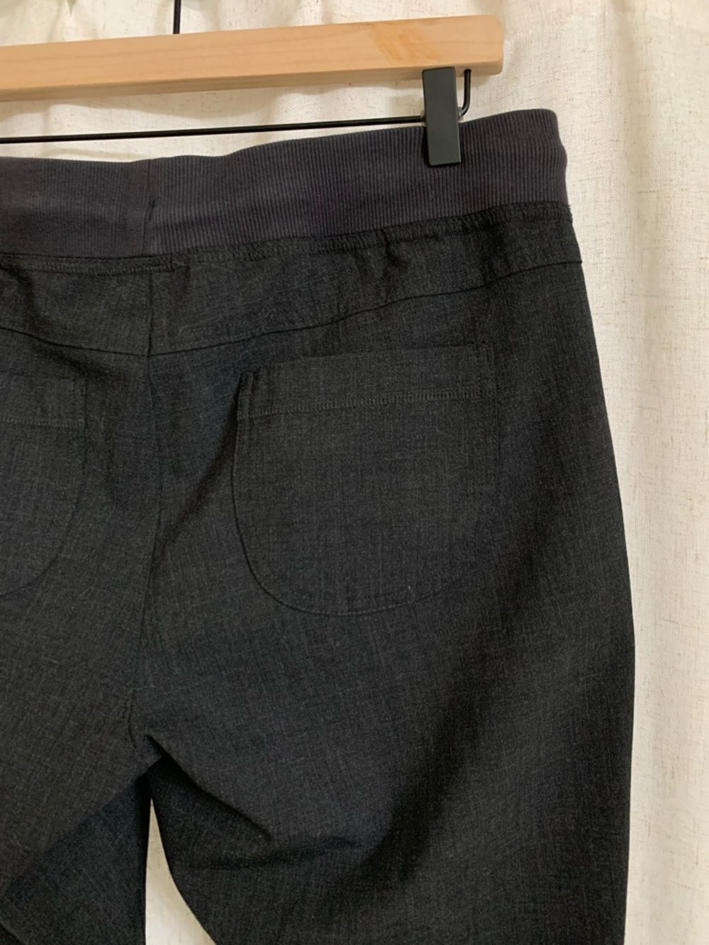 Athleta Wool Blend Black Heather Rib City Jogger Slouchy Fit Tapered Leg 10 - Picture 8 of 11